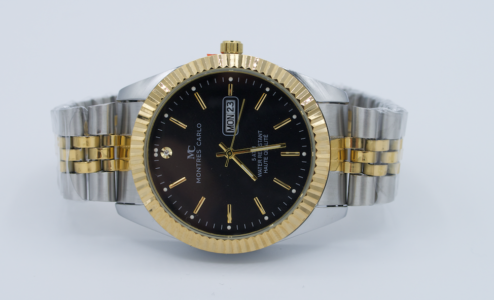 Montres Carlo Two-Tone Metal Band Watch with Black Dial and Day/Date Functionality